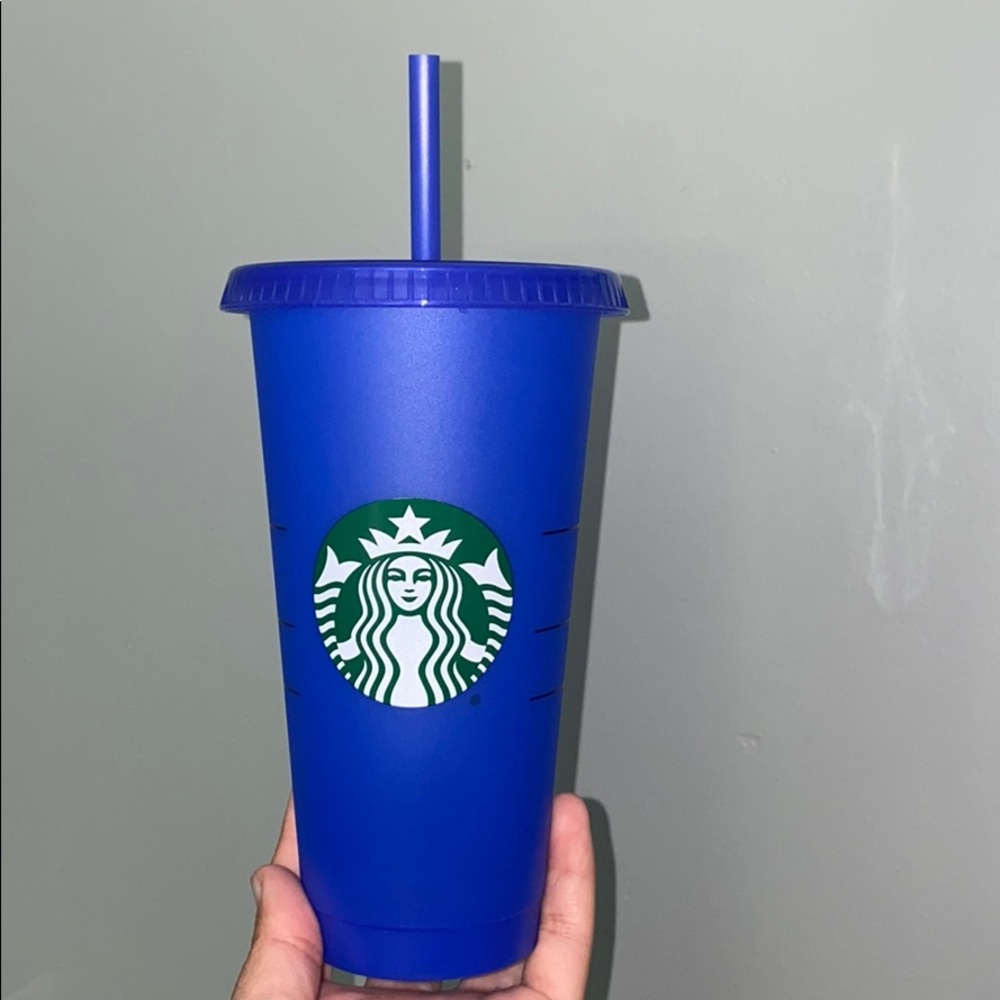 Starbucks Color Changing Reusable Cold Cup 💜‼️